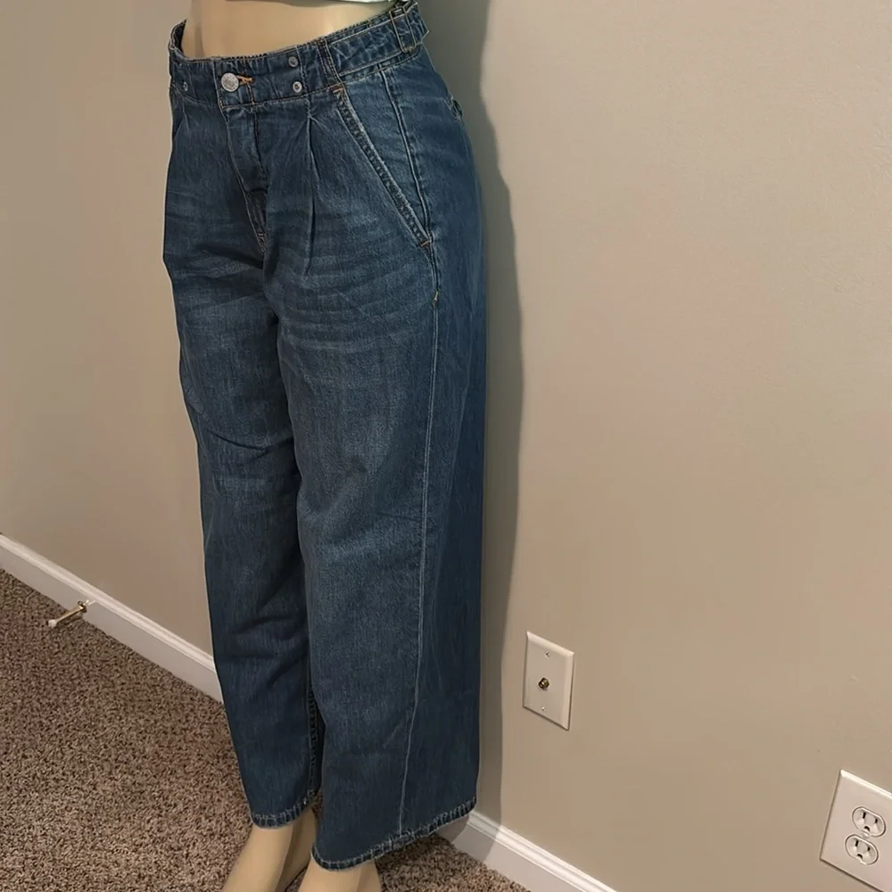 Pilcro The Pleated Baggy Jeans size 26P - Picture 9 of 13
